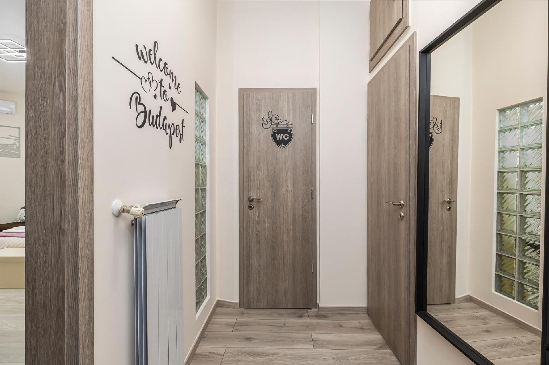 Galaxy Apartement Lift Parking Budapest Eksteriør billede